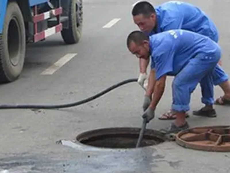青岛专业市政管道清理、抽化粪池。高压清洗管道