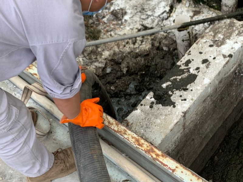 青岛军人专业投下水道疏通马桶维修管道马桶水龙头
